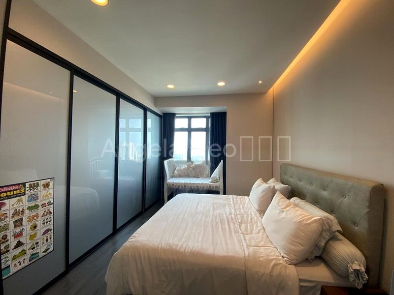 3 Bed Condo for Rent in  Mirage Tower - Image 7
